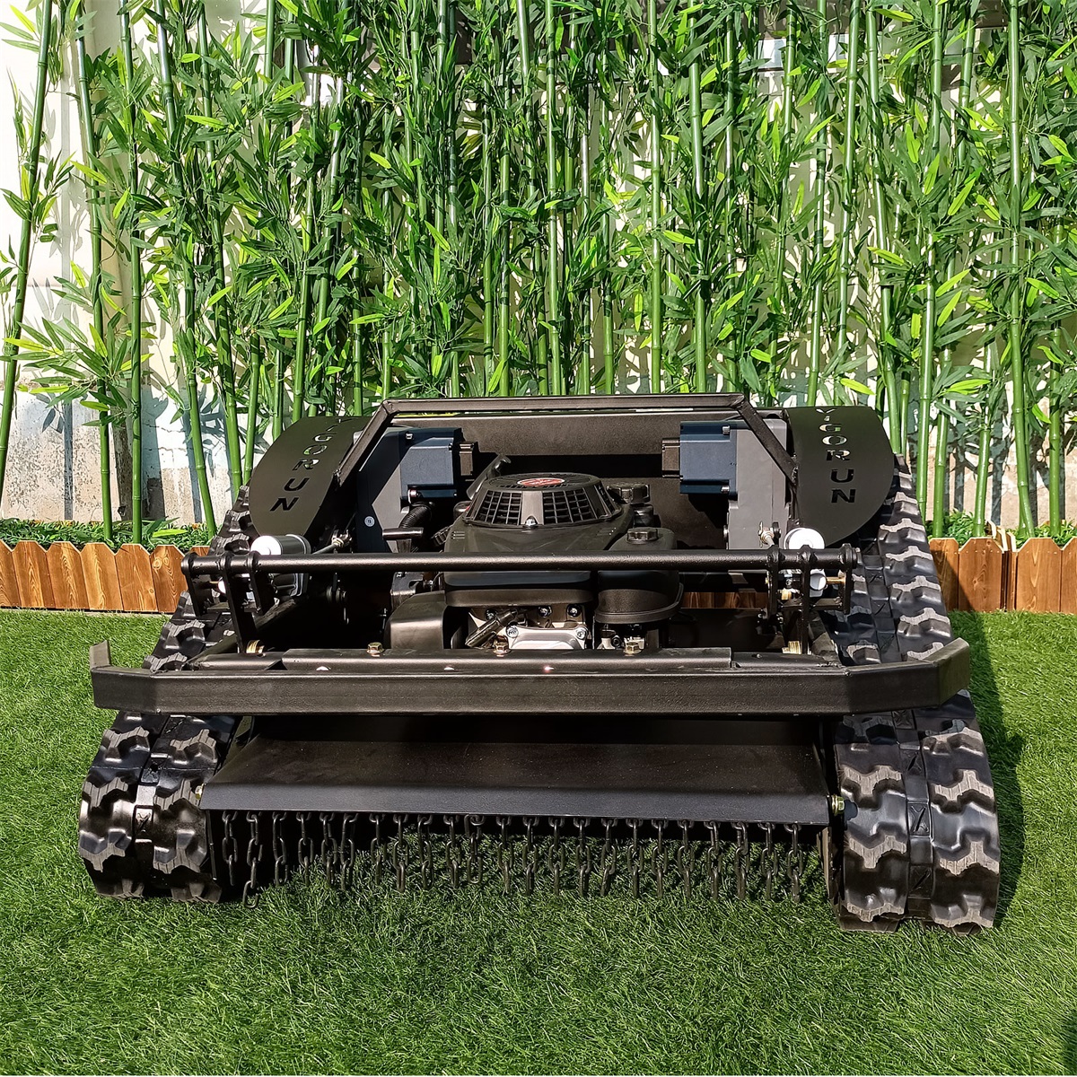 alt-892